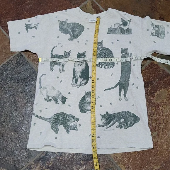 Vintage All Over Print Cat tshirt Cat lover Vintage tshirt - Picture 6 of 8